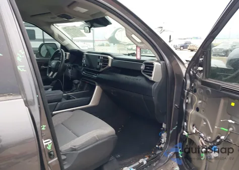 2022 Toyota Tundra Sr5 из США, поврежденный, VIN 5TFLA5DB8NX002290